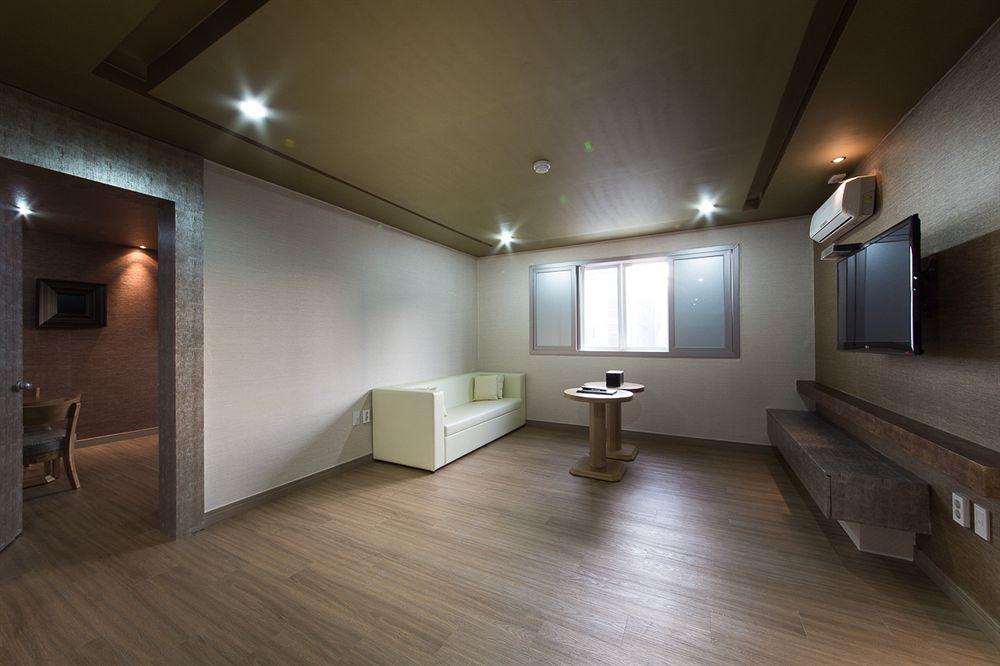 Hotel June Haeundae Busan Extérieur photo