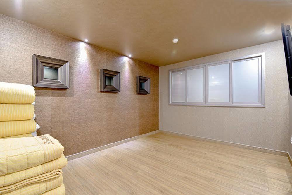 Hotel June Haeundae Busan Extérieur photo
