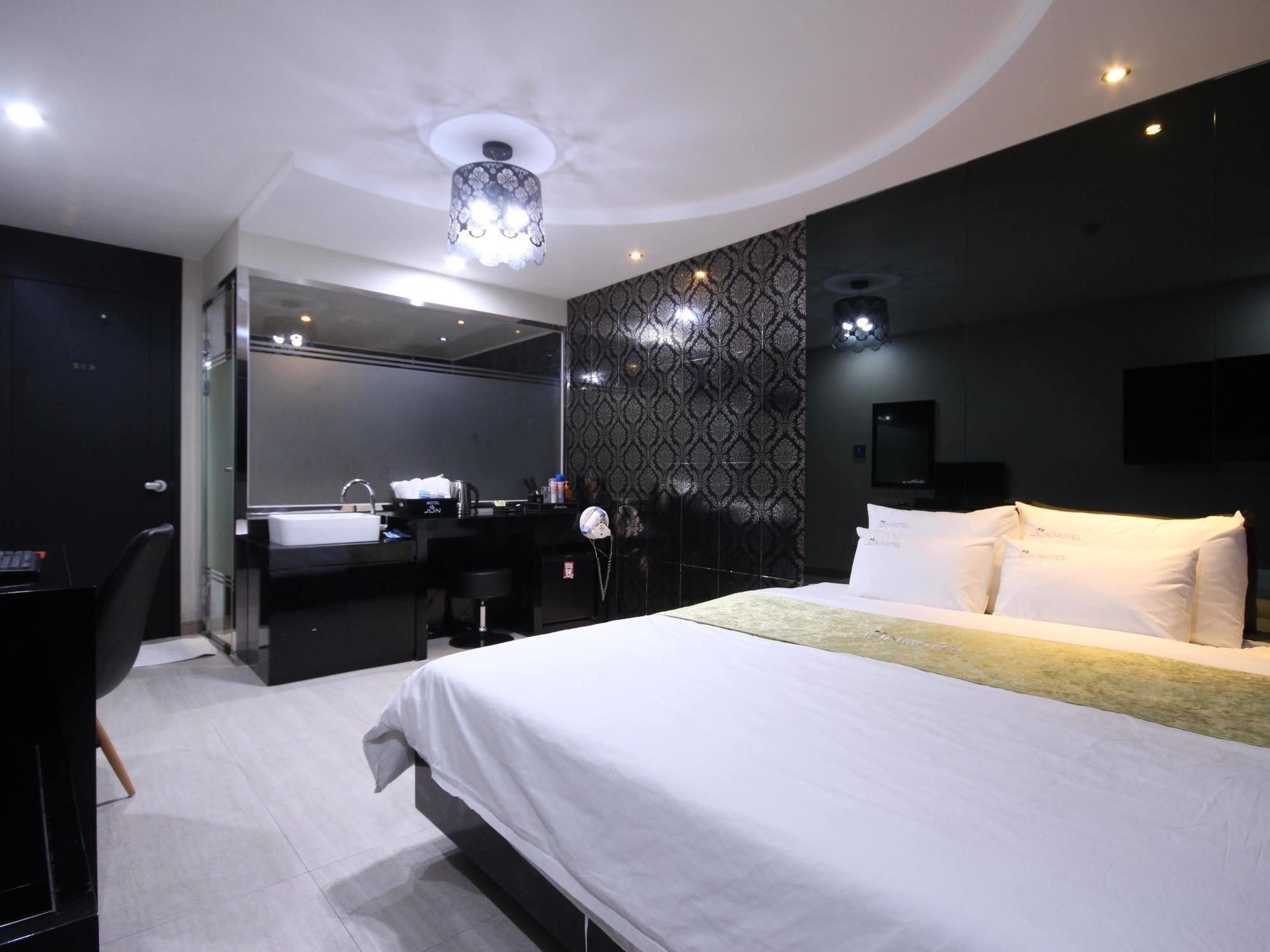 Hotel June Haeundae Busan Extérieur photo